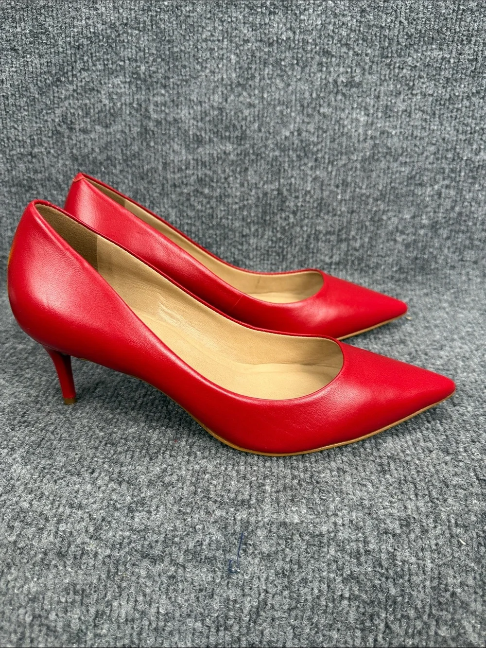 Massimo Matteo Red Pointed-Toe Pump 2.5 Kitten Heel Size 7M